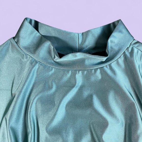 Wild Fable Green Metallic Mock Neck Long Sleeve Top – Size L - Picture 2 of 6
